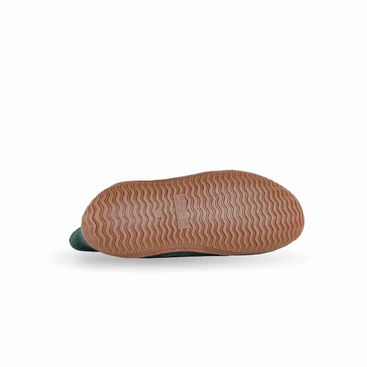 Håndlavede grønne uld støvler fra Shus.dk, lavet af 100% New Zealandsk uld, sikrer varme og komfort. Med natur gummisål. Dansk design.