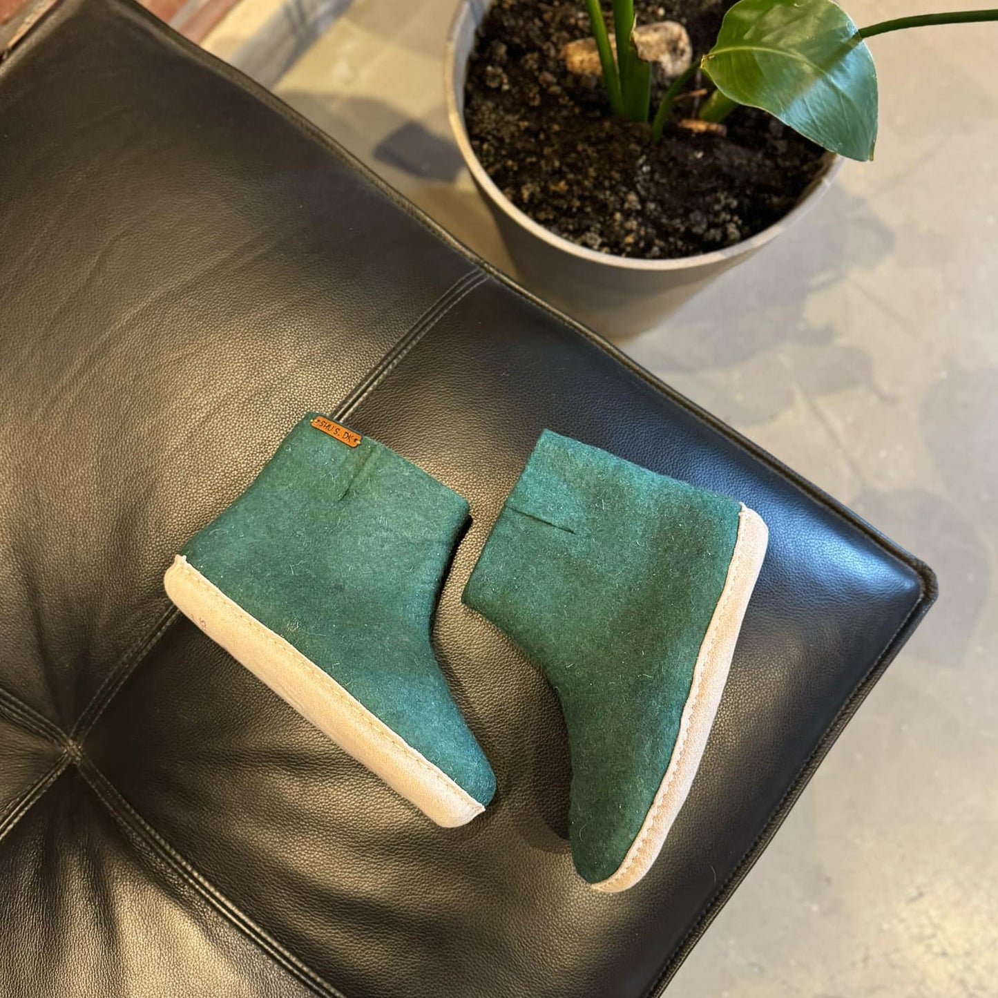 Uldstøvle (100% ren uld) - Model Grøn m/sål i skind - Dansk Design fra SHUS