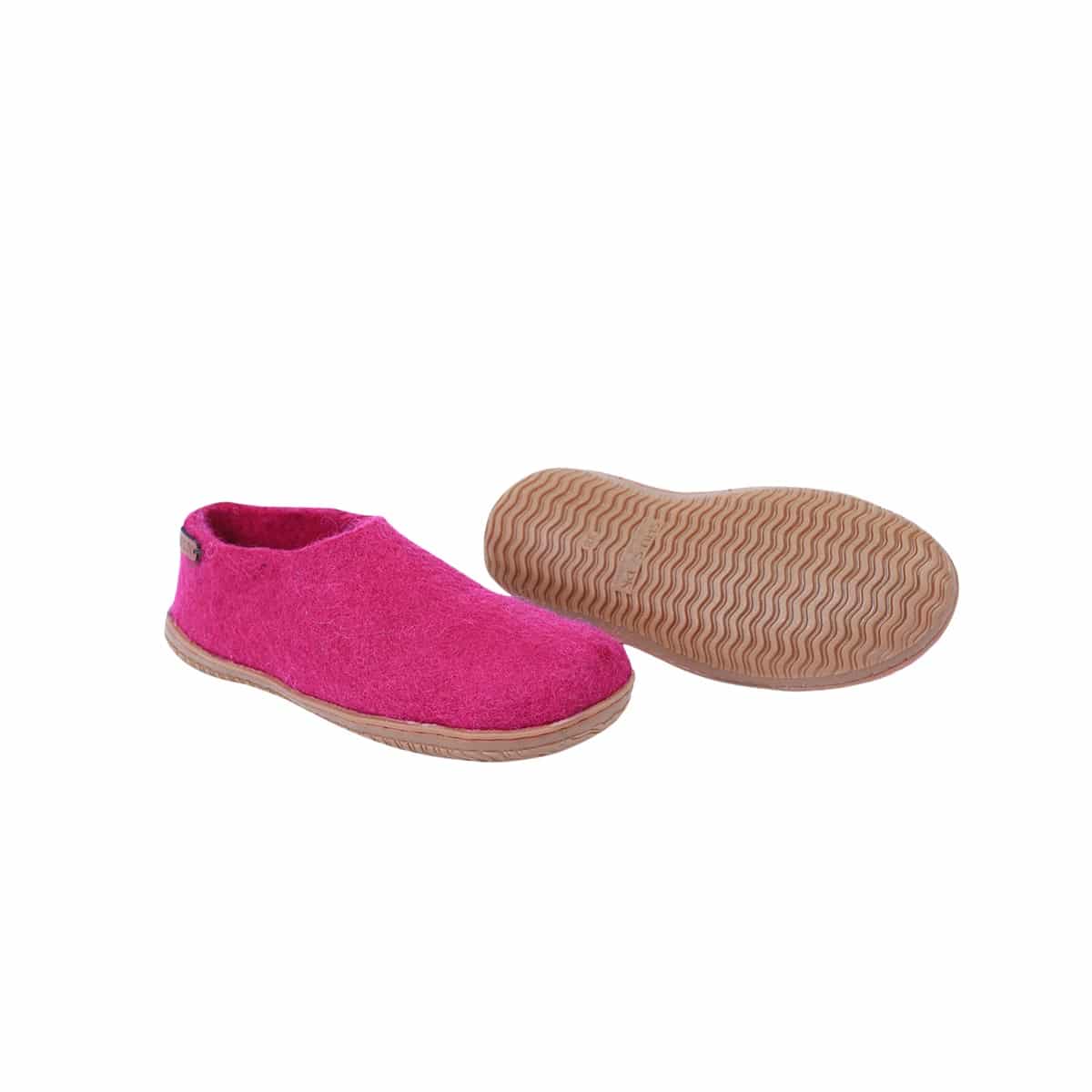 Håndlavede pink uldhjemmesko med gummisål fra SHUS – dansk design, højt skaft, ideel til vinterkomfort og stil.