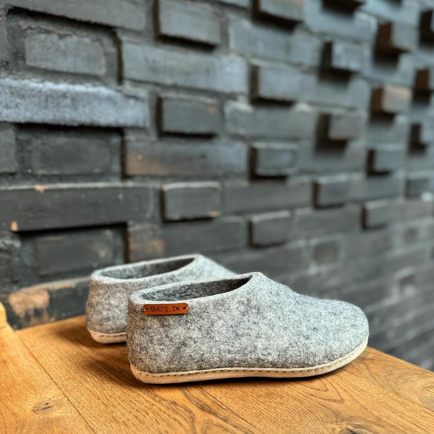 Uldhjemmesko (100% ren uld) - Model Grå m/sål i skind - Dansk Design fra SHUS
