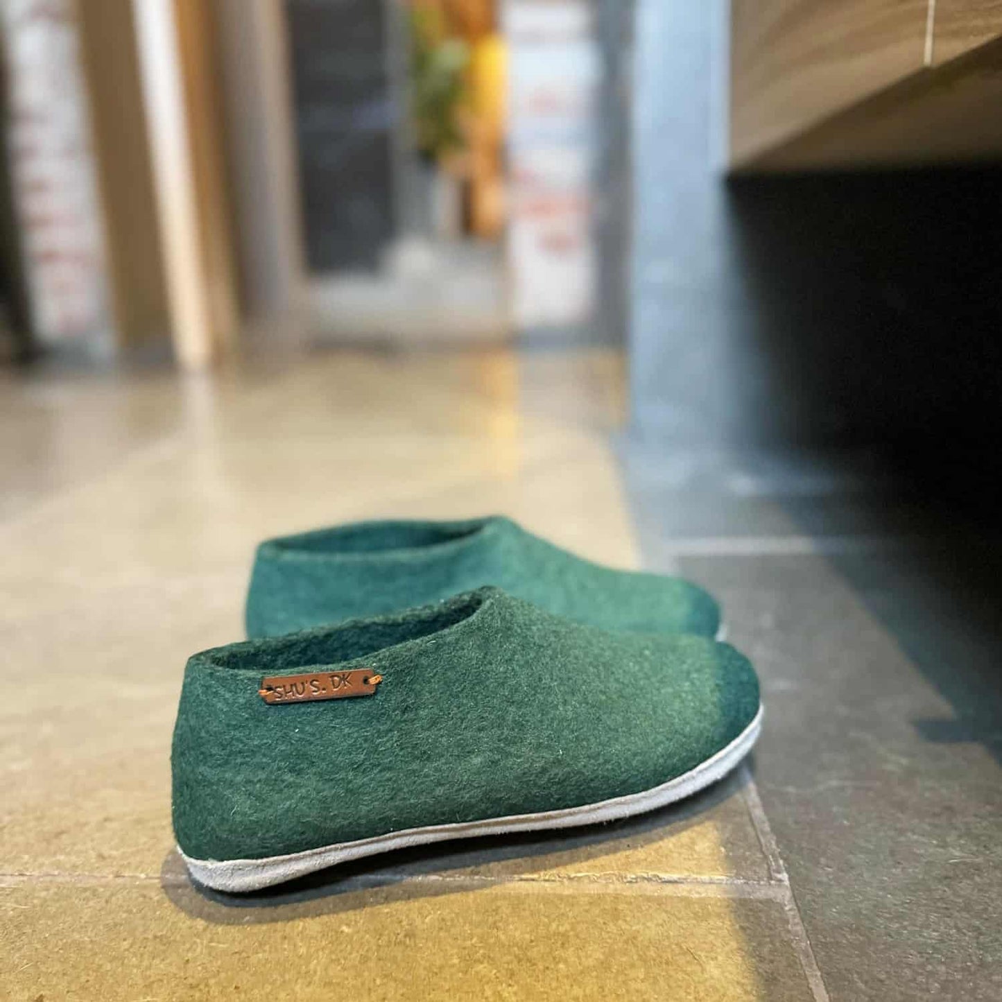 Uldhjemmesko (100% ren uld) - Model Grøn m/sål i skind - Dansk Design fra SHUS