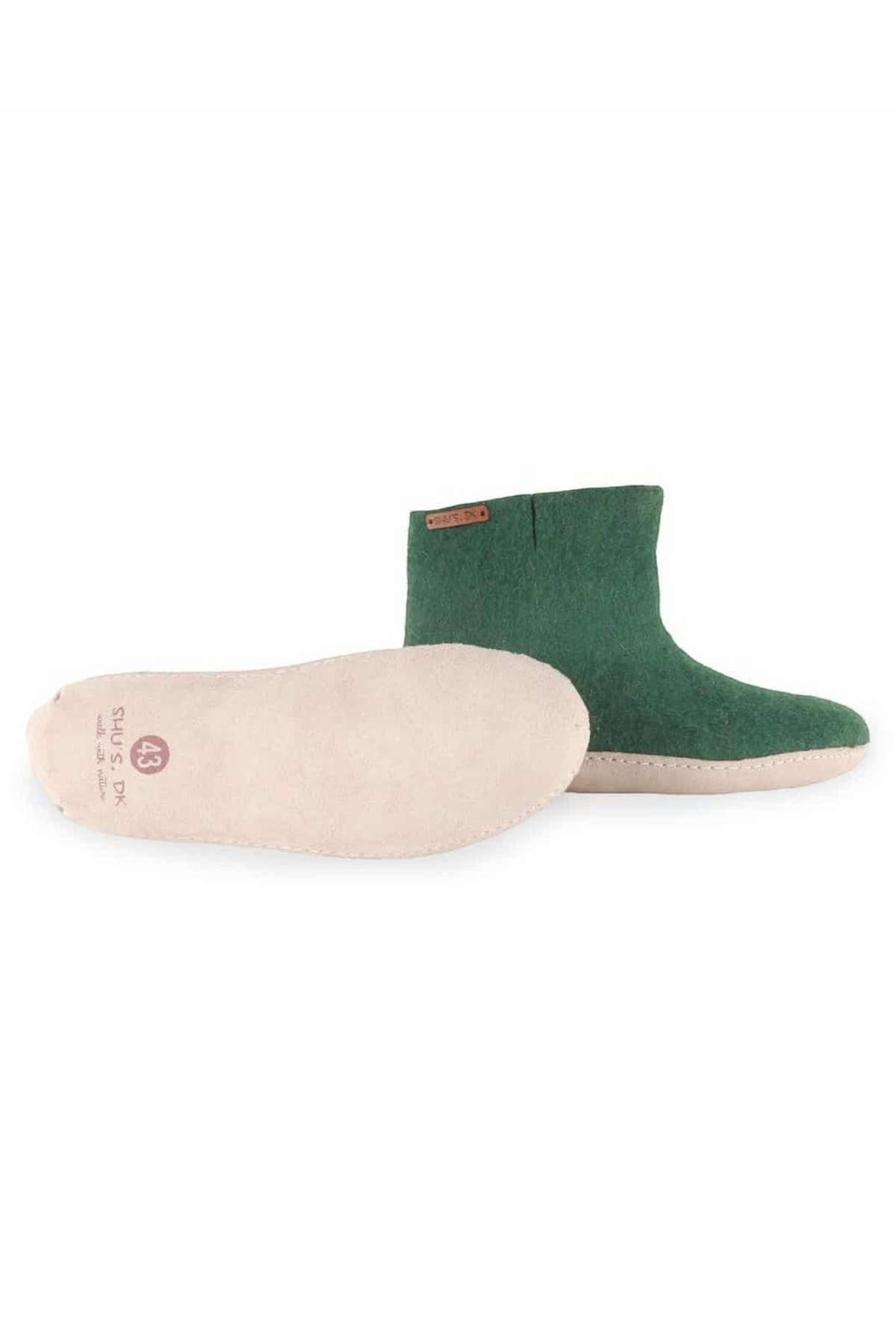 Håndlavede grønne uldstøvler fra Shus.dk, lavet af 100% New Zealandsk uld, sikrer varme og komfort. Med skindsål. Dansk design.