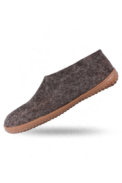 Håndlavede grå uld hjemmesko fra Shus.dk, lavet af 100% New Zealandsk uld, sikrer varme og komfort. Med natur gummisål. Dansk design.